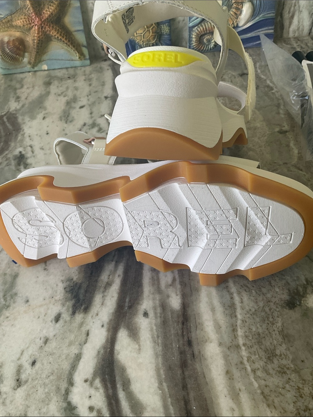 NWOT SOREL KINETIC White Platform Sandals with Yellow Heel Accent - Picture 4 of 7